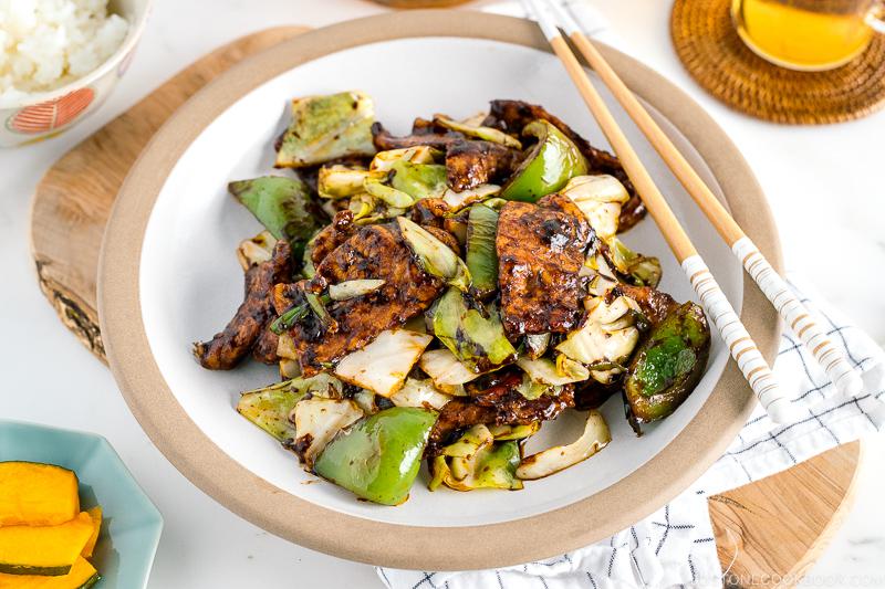 Recipe of Twice Cooked Pork (Hoi Ko Ro) by Just One Cookbook